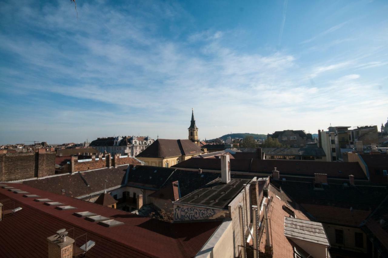 Holiday On Top City Center Budapest Exterior foto